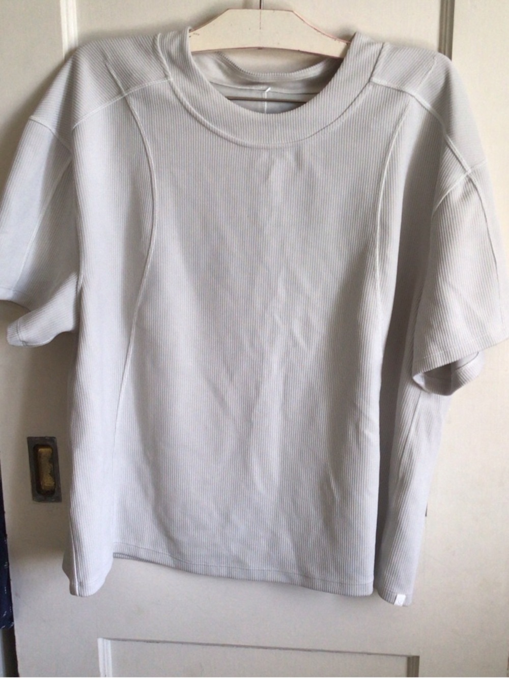 lululemon athletica Light Gray Activewear Top with Size 10 Tag